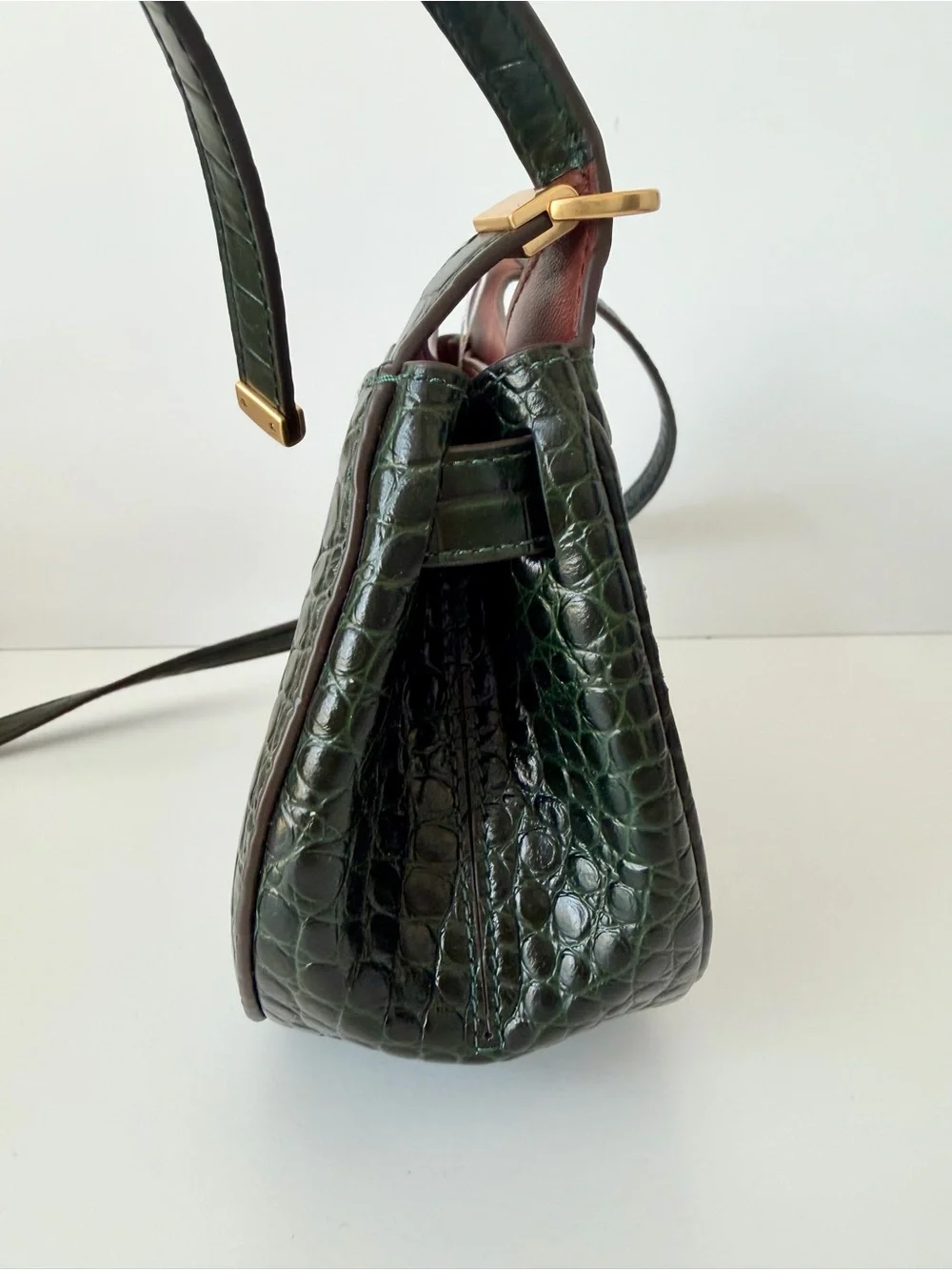 Tory Burch Lee Radziwill Small Saddle Bag in Deep Kelp Croc-Embossed Leather